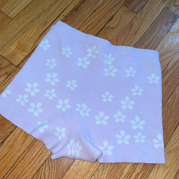 💜 Full Tilt Floral Lavender Soft Shorts - Picture 4 of 11